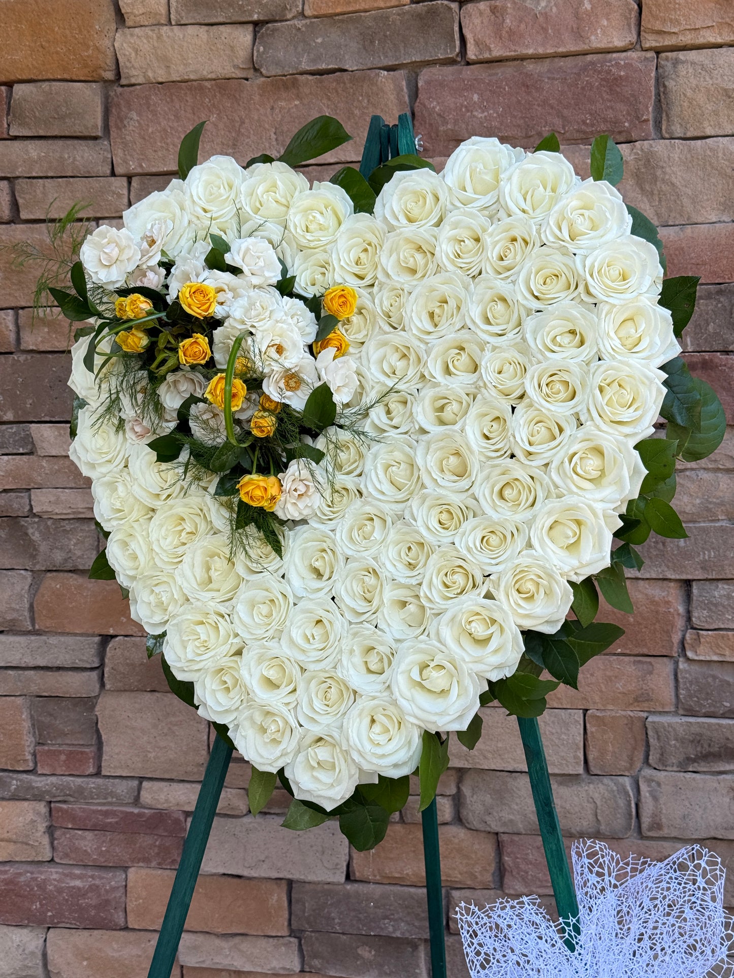 Beautiful White Funeral Flower Stand Heart shape for delivery in Phoenix area, Gilbert, Mesa, Chandler, Tempe, Queen Creek