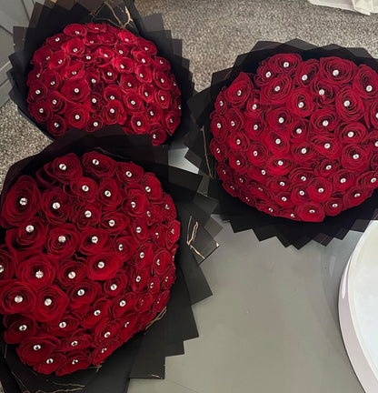 Premium Long Stem Red Roses. Delivery in Gilbert, Queen Creek, Chandler, phoenix, Mesa, Tempe